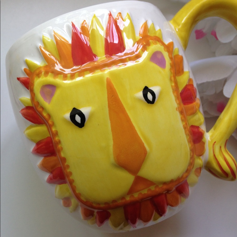 Gibson Home Ceramic Lion Mug - Picture 2 of 8